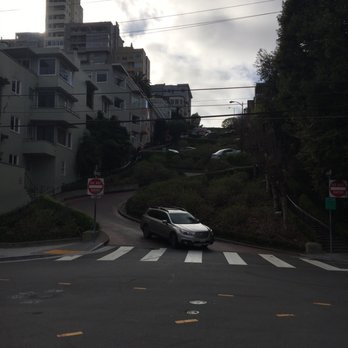 Lombard Street - Landmarks & Historical Buildings Near Me - San Francisco, California
