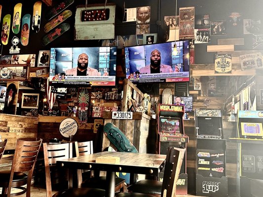 Taproom Pizza Co. by null