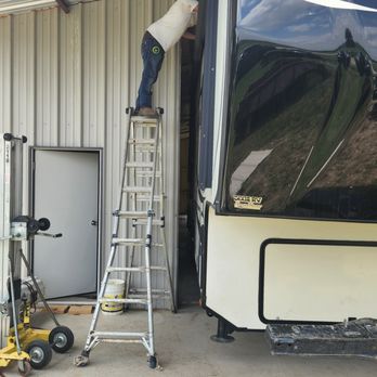 Randy's Towing and Recovery Services - Towing Near Me - Sanger, Texas Randy's Towing and Recovery Services - Towing Near Me - Sanger, Texas