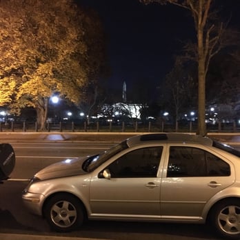 Off The Record - View of White House just outside of bar. - Bars Near Me - Washington, DC, District of Columbia Off The Record - View of White House just outside of bar. - Bars Near Me - Washington, DC, District of Columbia