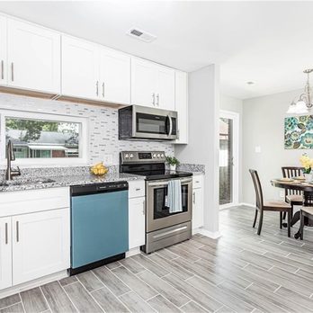 Mirna’s Cleaning Services - Kitchen - Home Cleaning Near Me Mirna’s Cleaning Services - Kitchen - Home Cleaning Near Me