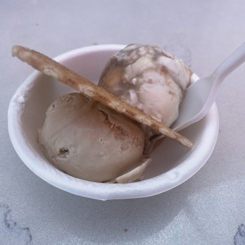Jeni’s Splendid Ice Creams - YUM - Ice Cream & Frozen Yogurt Near Me - Oak Brook, Illinois