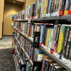 New Braunfels Public Library - Whooaaaa. A book lovers dream