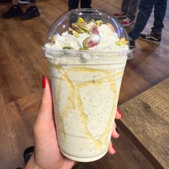 Burger Vault - pistachio shake - Halal Near Me - Altamonte Springs, Florida