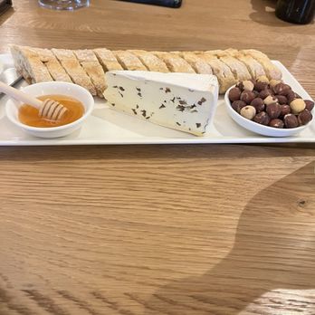 Laurel Ridge Winery - Mushroom cheese - Wineries Near Me - Carlton, Oregon Laurel Ridge Winery - Mushroom cheese - Wineries Near Me - Carlton, Oregon
