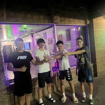 Midnite Munchies - Post basketball treat! Best milkshakes in town! Hands down! - Food Delivery Services Near Me - Chico, California