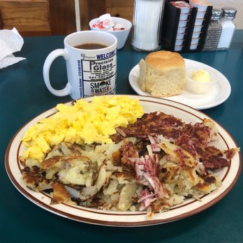 River Valley Restaurant - Homemade corned beef hash!  Yea! - Breakfast & Brunch Near Me - Cave Junction, Oregon