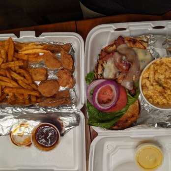 Barry Dyngles - Chicken wings. Fries. BBQ chicken sandwich. Mac and cheese. - Barbeque Near Me - Youngstown, Ohio Barry Dyngles - Chicken wings. Fries. BBQ chicken sandwich. Mac and cheese. - Barbeque Near Me - Youngstown, Ohio