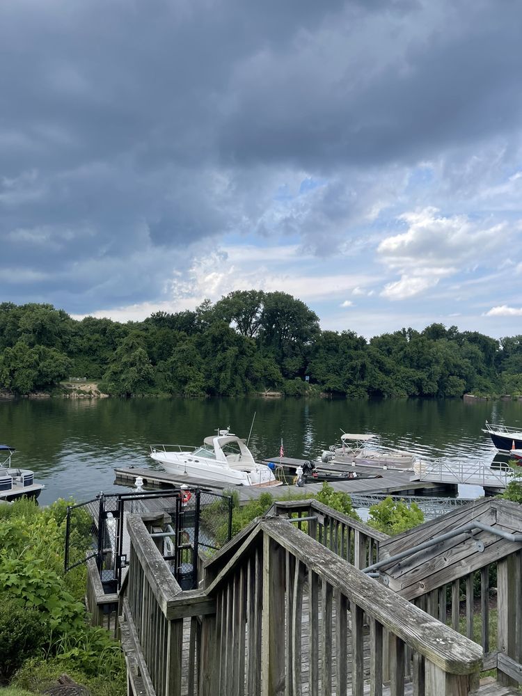 ROCKETTS LANDING 211 Rocketts Way, Richmond, Virginia Real Estate