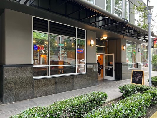 Seattle Pizza and Bar by null