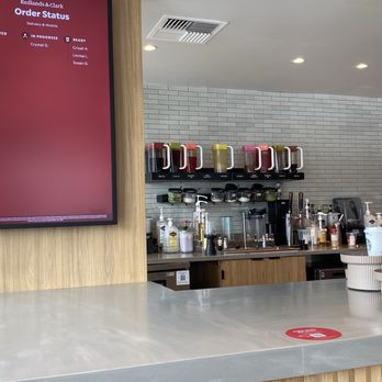 Starbucks - Coffee & Tea Near Me - Redlands, California
