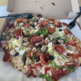 Pieology Pizzeria Southbay Pavillion Mall - Build your own - Pizza Near Me - Carson, California