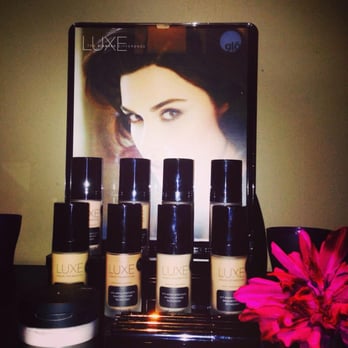 Blume Day Spa - Glo Minerals Luxe Foundation - Nail Salons Near Me - Surrey, British Columbia