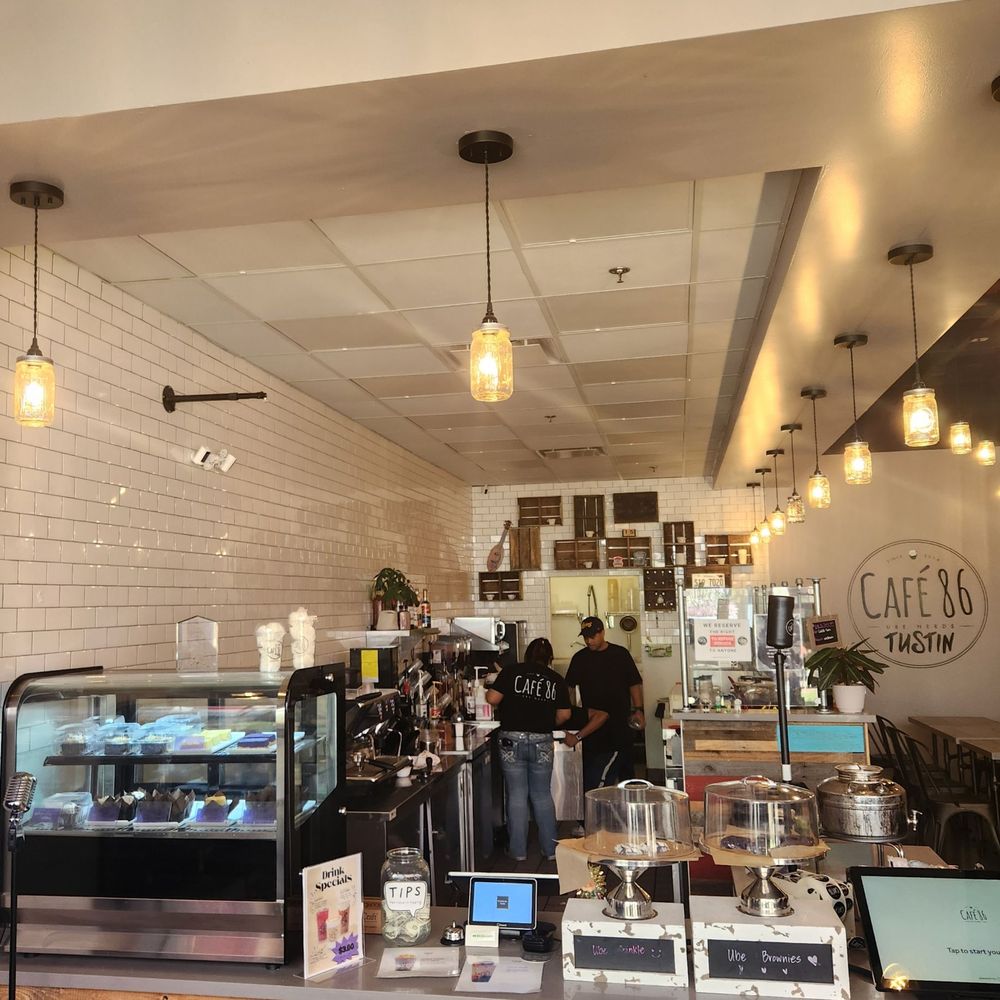 Cafe 86 - Desserts Near Me - Tustin, California