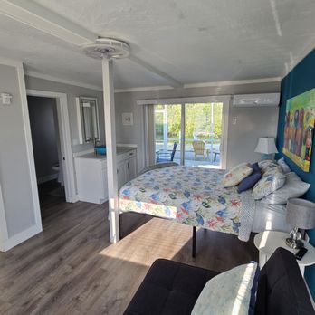 Anglers Inn - Everything easily accessible - Vacation Rentals Near Me - Matlacha, Florida Anglers Inn - Everything easily accessible - Vacation Rentals Near Me - Matlacha, Florida