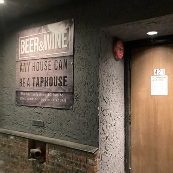 District Taphouse - Poutineries Near Me - New Westminster, British Columbia