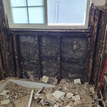 Top Knotch Flooring - The wall studs were all rotted from moisture from prior tile installation done incorrectly. - Tiling Near Me - Montclair, California