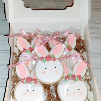 Cuties Cookie Creations - Custom cookies - Bakeries Near Me