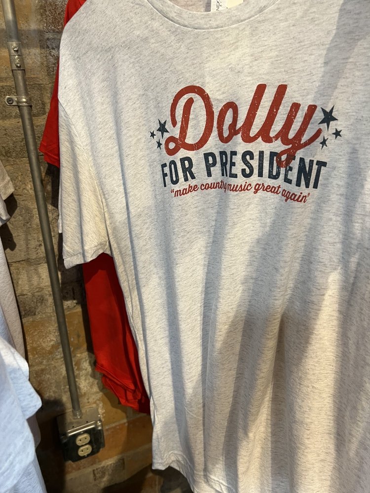 KELLER MEATS & MARKET Updated September 2024 40 Photos 320 S