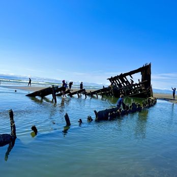 Peter Iredale Ship Wreck - Enough sand has been washed away that now the entire ruins are exposed (July 2023)! - Parks Near Me - Warrenton, Oregon Peter Iredale Ship Wreck - Enough sand has been washed away that now the entire ruins are exposed (July 2023)! - Parks Near Me - Warrenton, Oregon