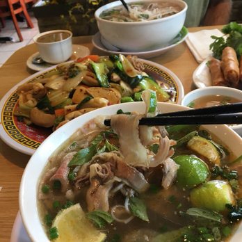Pho Van - Large bowl of number 13 Rare steak Tái There was meat in every bite to the bottom.. - Vietnamese Near Me - San Diego, California Pho Van - Large bowl of number 13 Rare steak Tái There was meat in every bite to the bottom.. - Vietnamese Near Me - San Diego, California