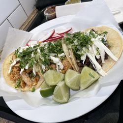 Sidewalk Tacos - Tinga tacos & carne asada taco
