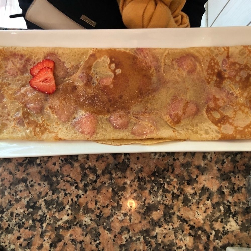 Creps Clot - Strawberry and Sugar - Creperies Near Me - Barcelona, B