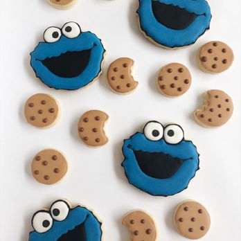 Sugars By Este - Cookie Monster - Desserts Near Me Sugars By Este - Cookie Monster - Desserts Near Me