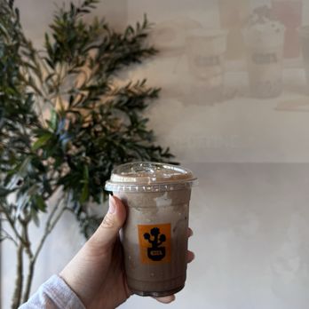 Cha Redefine - Hojicha Einspanner - Coffee & Tea Near Me - San Gabriel, California