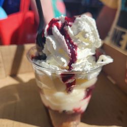 The Shortcake Bar - Blackberry mini cup
