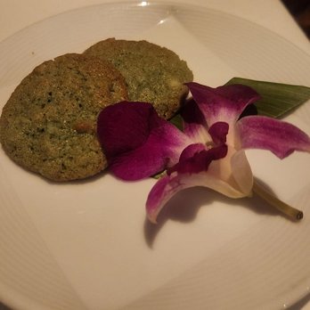 Orchids - Matcha cookies (we think) - Breakfast & Brunch Near Me - Honolulu, Hawaii Orchids - Matcha cookies (we think) - Breakfast & Brunch Near Me - Honolulu, Hawaii