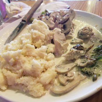 The Black Oak - Danas Chicken - Bars Near Me - Oak Lawn, Illinois