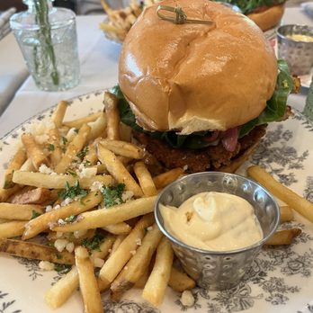flora - New American Near Me - Westhampton Beach, New York
