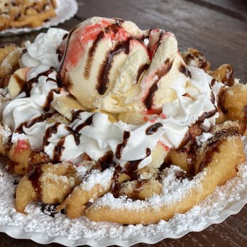 Lani's Yummy Yum - Fully loaded funnel cake - Street Vendors Near Me - Kahuku, Hawaii Lani's Yummy Yum - Fully loaded funnel cake - Street Vendors Near Me - Kahuku, Hawaii
