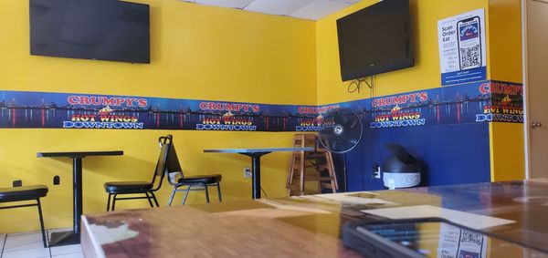 Crumpy's Hot Wings Downtown by null