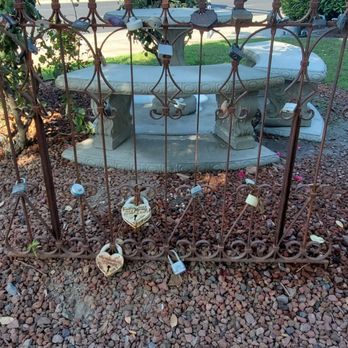Common Heart - Love locks. - Coffee & Tea Near Me - Visalia, California