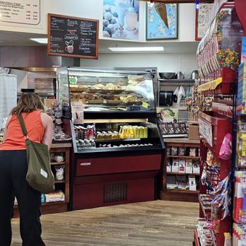 Granzella's Restaurant - Store/deli area - Italian Near Me - Williams, California