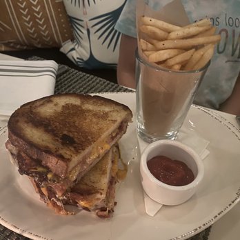 Slay Hermosa - Grilled cheese and fries - New American Near Me - Hermosa Beach, California Slay Hermosa - Grilled cheese and fries - New American Near Me - Hermosa Beach, California