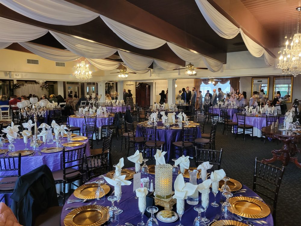 Magnolia Gardens on Main - wedding in San Antonio, TX