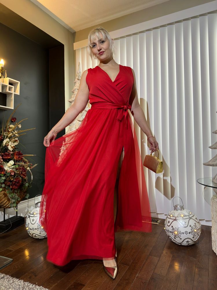 CURVY & CONFIDANT Updated October 2024 24 Photos 220 Yonge Street