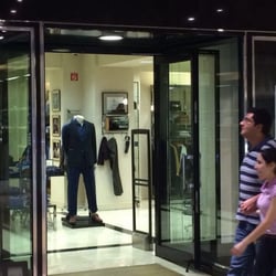 Massimo Dutti - Exterior Massimo Dutti en Paseo San Pedro