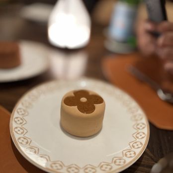Le Café Louis Vuitton - Cafes Near Me - New York, New York Le Café Louis Vuitton - Cafes Near Me - New York, New York