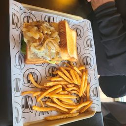 Tweedle D & D Burger