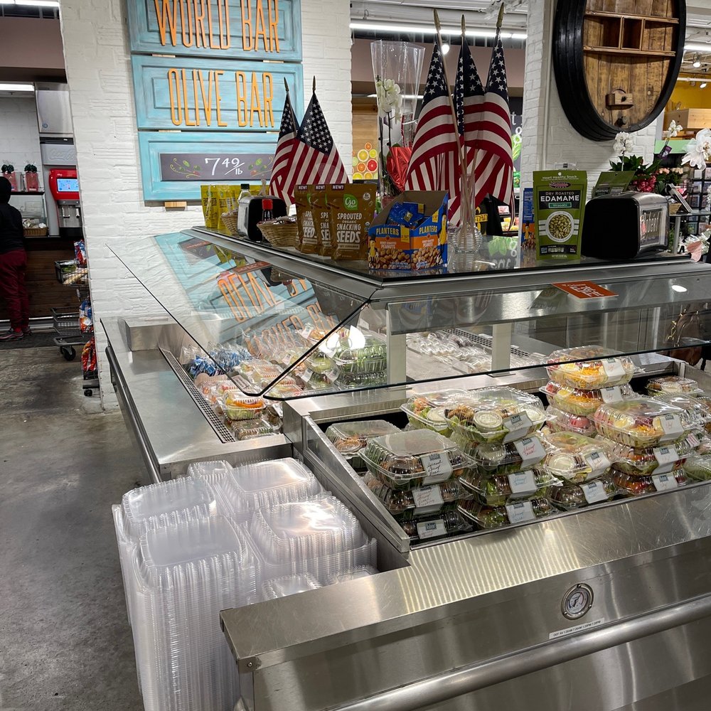 Robert Fresh Market - Salad bar - Grocery Near Me - New Orleans, Louisiana Robert Fresh Market - Salad bar - Grocery Near Me - New Orleans, Louisiana