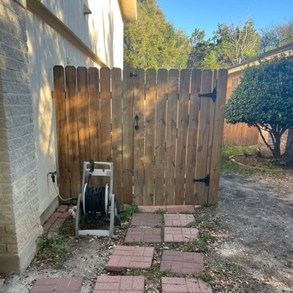 Austin Creative Landscaping - Before - Landscaping Near Me - Austin, Texas Austin Creative Landscaping - Before - Landscaping Near Me - Austin, Texas