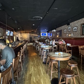 Arch City Tavern - New American Near Me - Columbus, Ohio