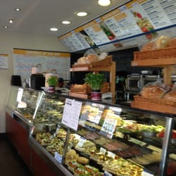 Nanis - Deli counter