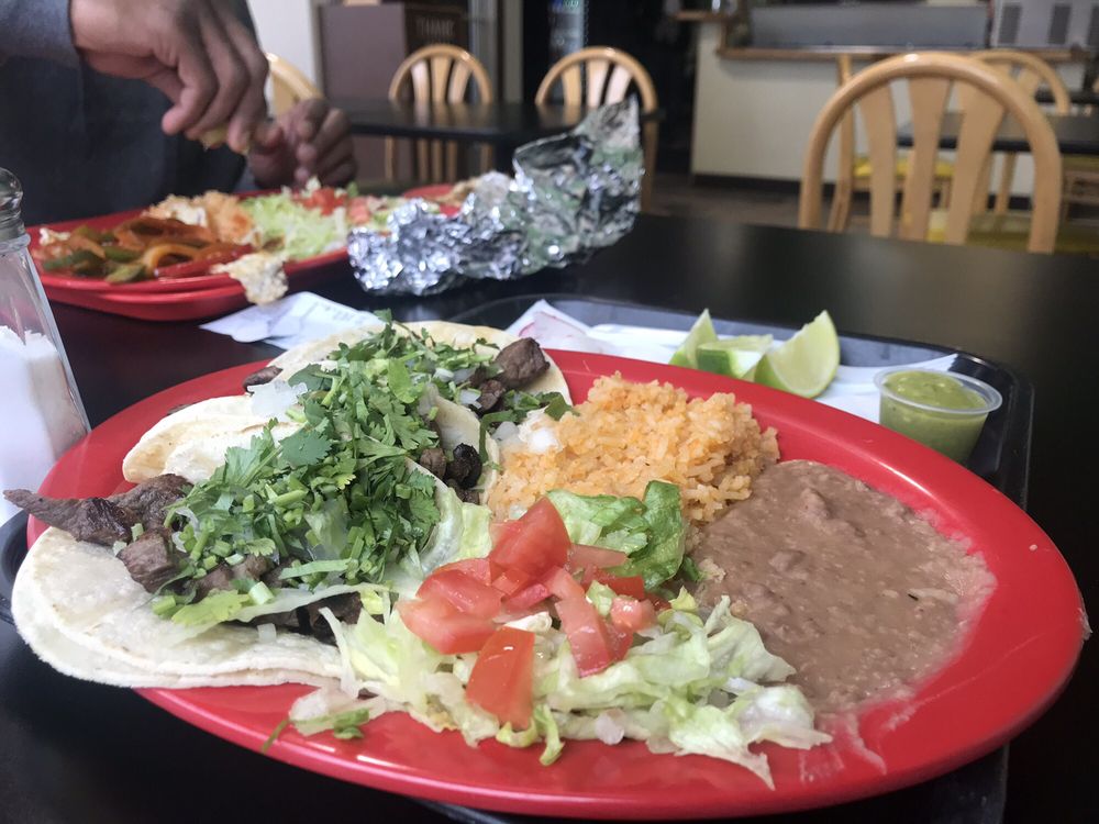 BY MORE TAQUERIA 25 Photos & 23 Reviews Mexican 870 Payne Ave