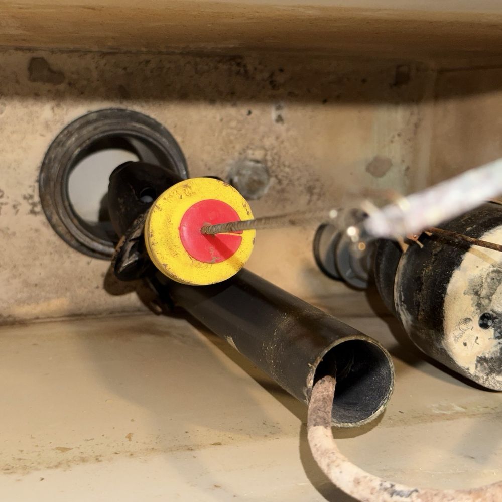 Plumbing and Drain Cleaning Services - Before: dry flapper and broken toilet - Plumbing Near Me - Brooklyn, New York Plumbing and Drain Cleaning Services - Before: dry flapper and broken toilet - Plumbing Near Me - Brooklyn, New York
