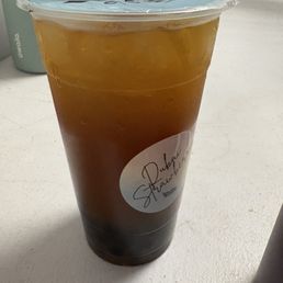 Black tea peach lemonade